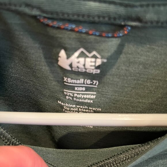 Kids REI Shirt - Picture 3 of 3